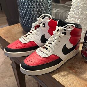 MEN'S NIKE COURT VISION MID SNEAKERS